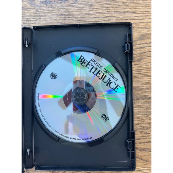 Beetlejuice 20th Anniversary Deluxe Edition DVD 2008 Fantasy Movie Pre-Owned - Picture 4 of 4